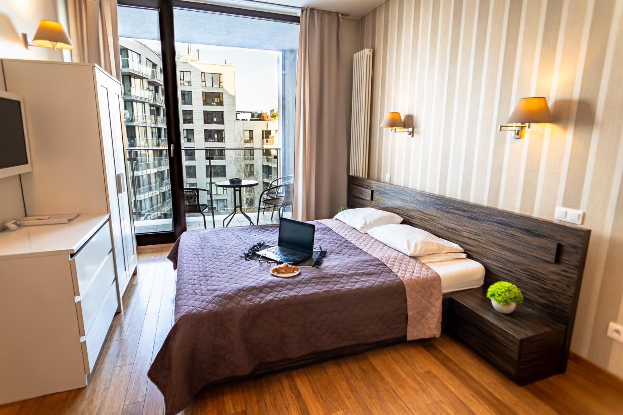 Triton Apartments Varsovia Exterior foto