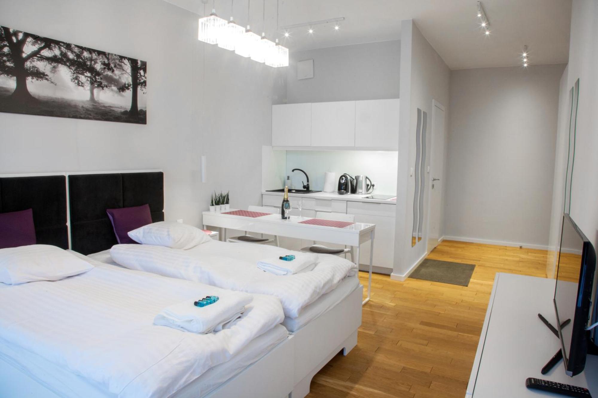 Triton Apartments Varsovia Exterior foto